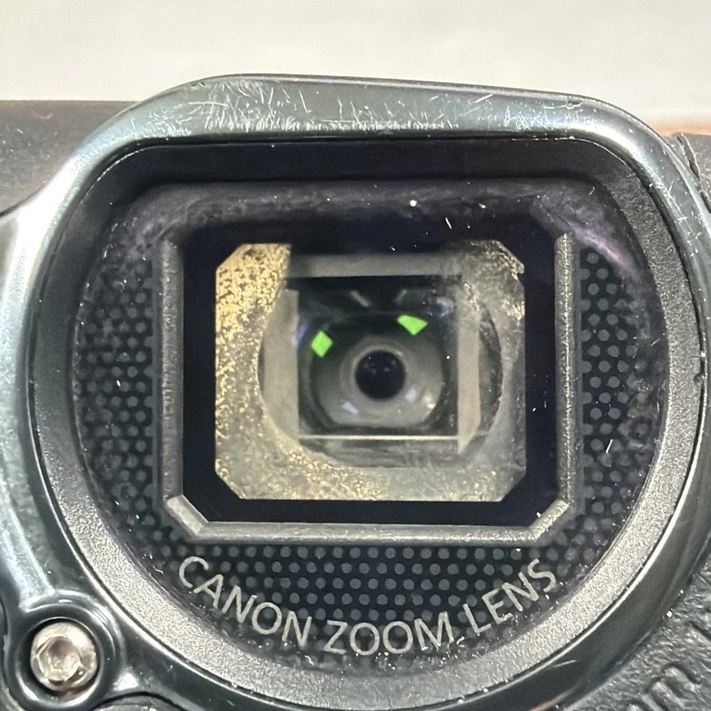 Canon PowerShot D20 Digital Camera Blue For Parts Repair Powers On w/ Battery